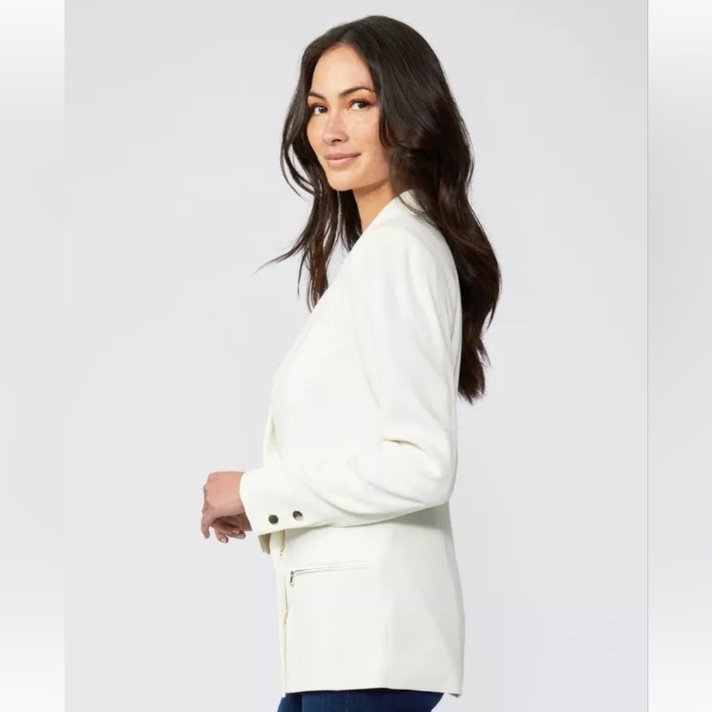 Paige Karissa Blazer In Ecru - Elegant White Women's Blazer - Picture 4 of 11